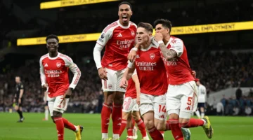 مهاجم توتنهام يصف الركلات الثابتة لفريق آرسنال بوضعية حديقة الحيوانات الفوضوية